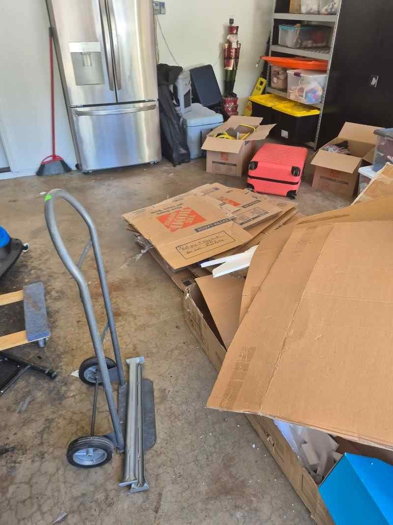 Apartment condo and upstairs junk removal in Charlotte NC